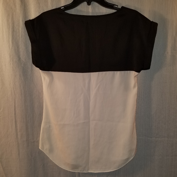 Women's Express Top - Picture 5 of 6